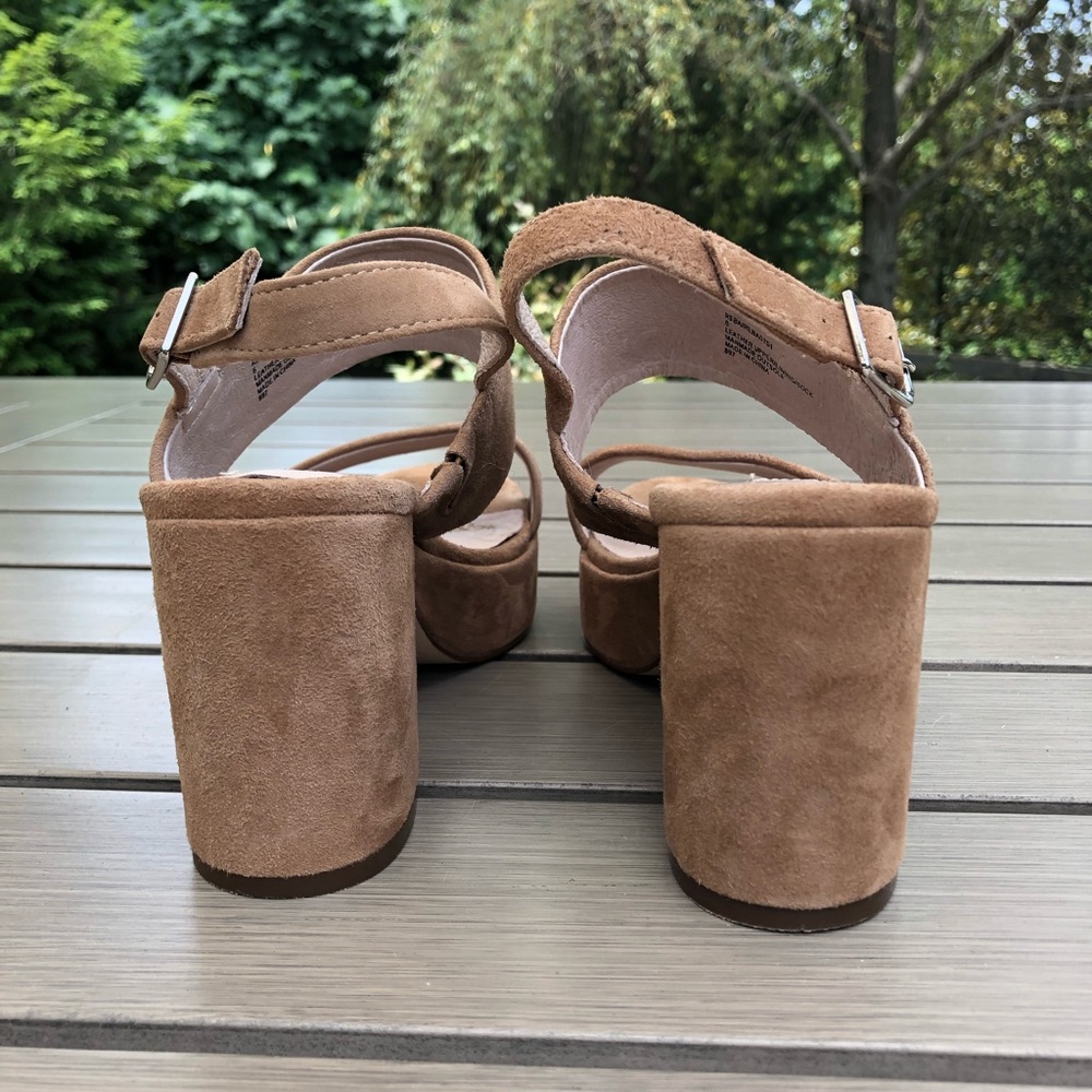 Tan Suede Steve Madden Block Heels - Picture 5 of 7